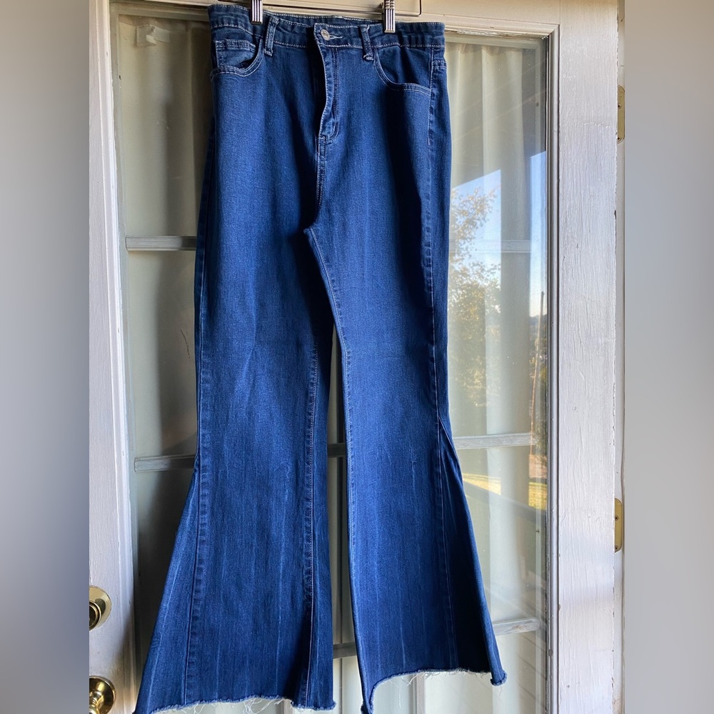 SHEIN High Waist Contrast Stitch Flare Leg Jeans